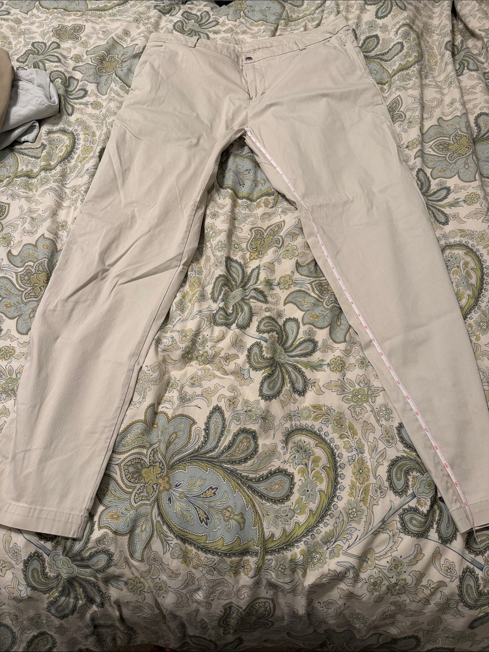 lululemon athletica Men's Light Beige Chino Pants